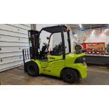 CLARK GTS30L 6000 LB PROPANE FORKLIFT
