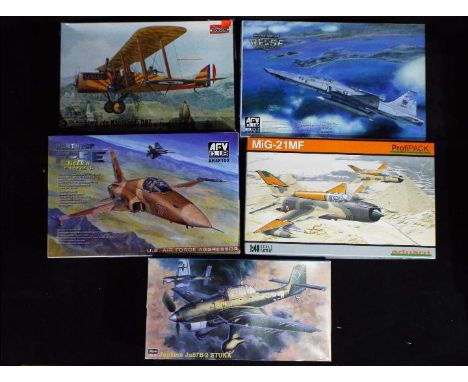 Roden, AFV Club, Eduard, Hasegawa - Five boxed plastic model aircraft kits in various scales. Lot includes Roden #430 1:48 De