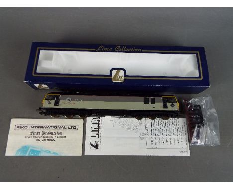Lima - A boxed Lima #204855 Limited Edition no 1055 of 3000 OO gauge Class 92 diesel locomotive, Op.No.92001 'Victor Hugo' in