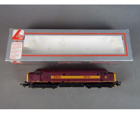 Lima - A boxed Lima #205289 OO gauge Class 37 diesel locomotive, Op.No.37174 in EWS livery. Model appears to be in Mint condi