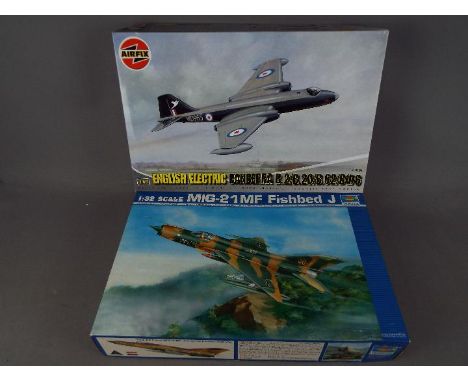 Airfix, Trumpeter - Two model kits of aeroplanes comprising 1:48 scale English Electric Canberra B.2 / B.20 / B.62 / B(I)6 an