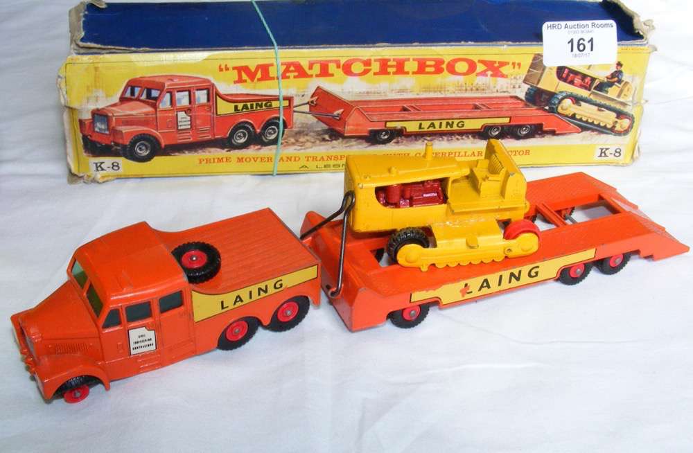 Matchbox King Size K8 Prime Mover and Transporter with Caterpillar