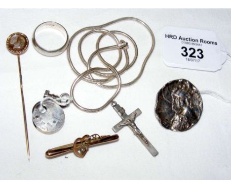 A 9ct gold brooch, silver button 1901, miniature padlock, stickpin, etc.