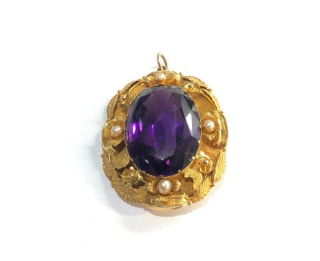 Large antique 18ct gold amethyst and pearl pendant measures approx 4.5cm by 3.5cm amethyst measures approx 28mm by 20mm weigh