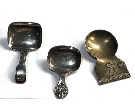 3 Antique and later silver tea caddy spoons 