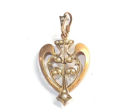 9ct Art Nouveau seed pearl pendant 