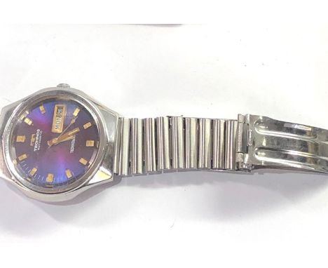 Vintage Technos automatic gents wristwatch in good condition and working order but nowarranty is given 