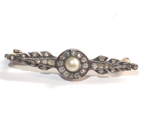 Antique rose diamond and pearl gold and silver brooch measures approx 42mm wide 