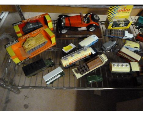 Quantity of Die cast unboxed model cars