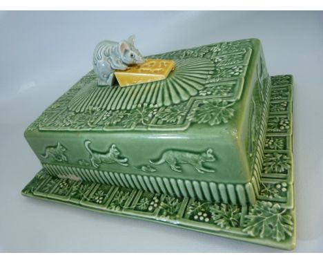 Majolica style cheese cover and dish with mouse finial handle