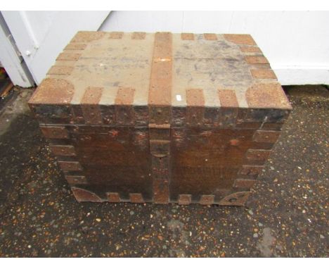 Vintage pine steamer trunk with metal detail H57cm W74cm D50cm approx 