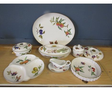 Royal Worcester 'Evesham' collection