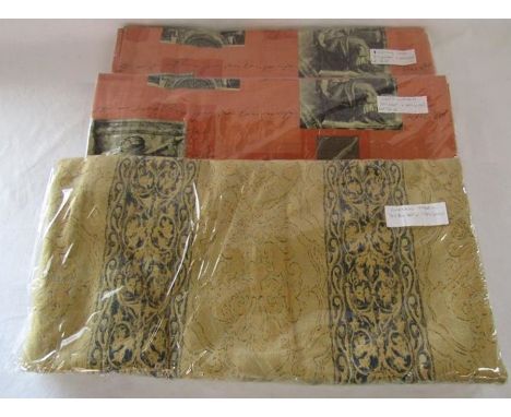 Pair of curtains and curtain fabric