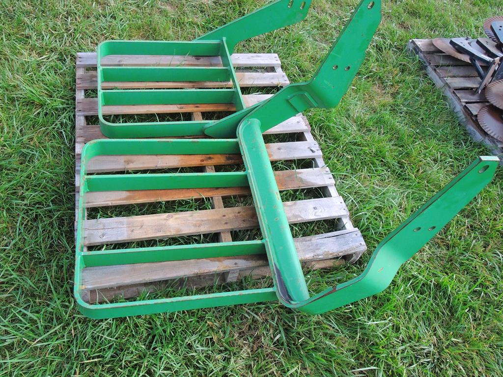 JOHN DEERE FRONT GRILL GUARD