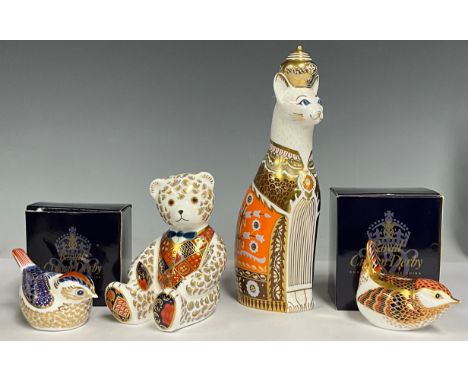 Royal Crown Derby Paperweights - Gold Crest, Wren, gold stopper, both boxed;  Teddy bear, blue bow tie, gold stopper ;  Royal