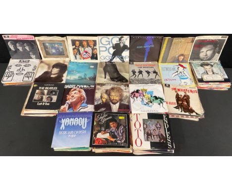Vinyl Records, 7 inch singles, mostly 1960s to 1980s inc The Beatles, Rolling Stones, Squeeze, The Beachboys, Eurythmics, etc