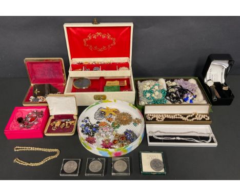 Costume Jewellery - mostly 1950s and later inc beads, clip on earrings, brooches, dress rings, watches, stratton compact part
