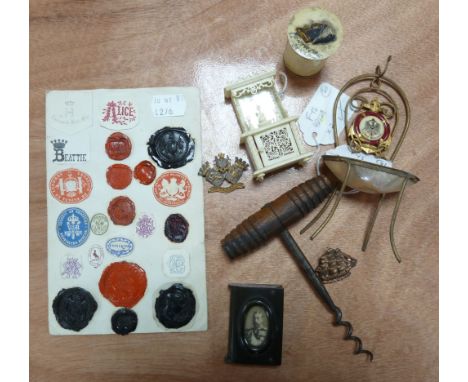 SMALL COLLECTION OF EARLY 20th CENTURY AND LATER SOUVENIR/COMMEMORATIVE ITEMS includes Glasgow International Exhibition 1901 