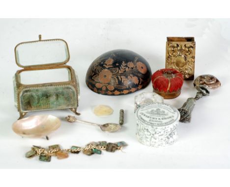 CONTINENTAL GILT METAL AND BEVELLED GLASS SMALL BIJOUTERIE BOX with hinge lid and scroll feet, 4 1/4" (10.8cm) wide, a 19th C