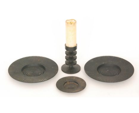 A Robert Welch cast iron sun dish in original box, diameter 30cm, boxed, a similar unboxed example, a smaller dish and a sing