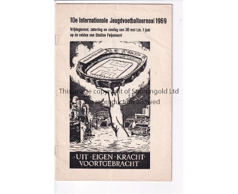 ARSENAL / TOTTENHAM / NEWCASTLE / CRYSTAL PALACE    Programme for the Rotterdam Youth Tournament 30/5 - 1/6/1969 including al