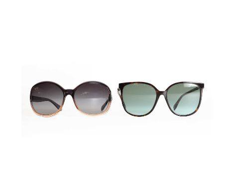 A pair of Fendi faux tortoiseshell framed sunglasses,FF 0374/S, with silver-tone and white 'F' detail to hinges, size 58-17-1