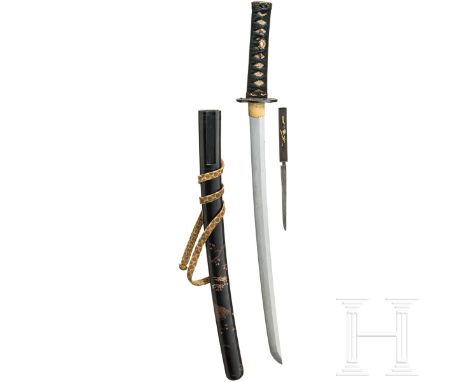 Wakizashi, Japan, mittlere Edo-Periode  Klinge Shinogi-Zukuri, Chu-Kissaki, Torii-zori, Itame-Hada(?). Gunome-Midare Hamon, K