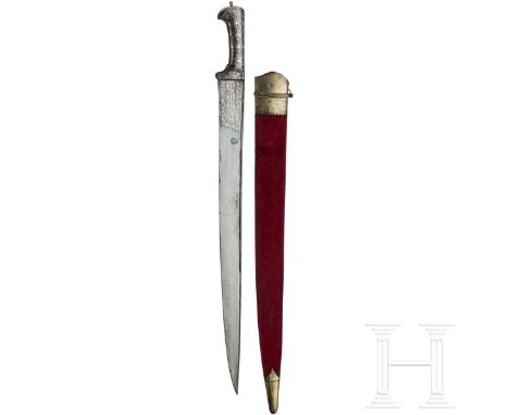 Silbertauschiertes Khybermesser, Indien, 19. Jhdt.  Lange und schwere Klinge aus Wootzdamast mit T-förmig verstärktem Rücken.