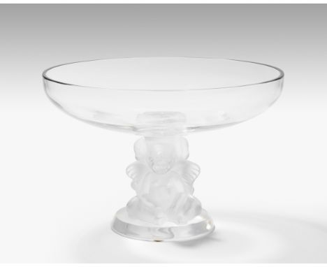   Lalique France Fussschale. Nach 1945. Farbloses Kristallglas, Fuss mit drei Engeln/Putten plastisch ausgeformt und satinier