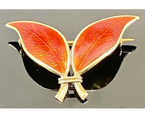 DAVID ANDERSEN SILVER GILT & ENAMEL LEAF BROOCH, designed by Willy Winnaess c. 1950s, 49mms (w)Provenance: private collection