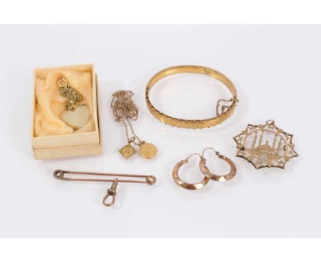 Group of 9ct gold jewellery to include Victorian bangle, pair of hoop earrings and a tie pin, together with an Eastern yellow