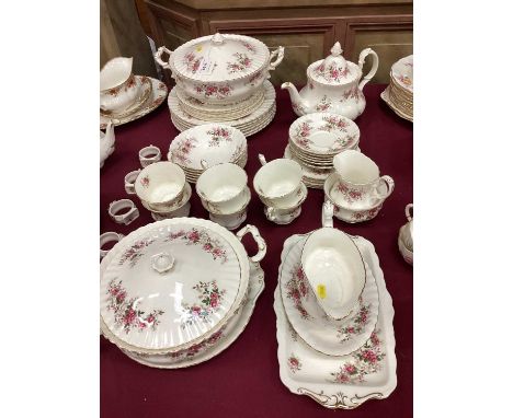 Royal Albert Lavender Rose tea and dinner service - 51 piecesOverall good used condition - some surface wear. One cup with sm