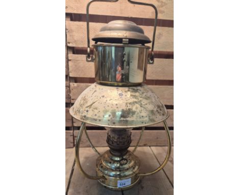 Antique brass trawlers oil lamp. 