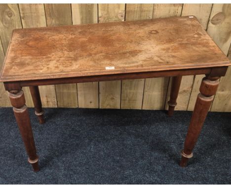 19th Century Hall Console Table, Raised on turned Supports. 72x101x49cm