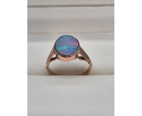 9ct rose gold and fire opal gem stone ring. 2.48grams. Ring size M 1/2. 