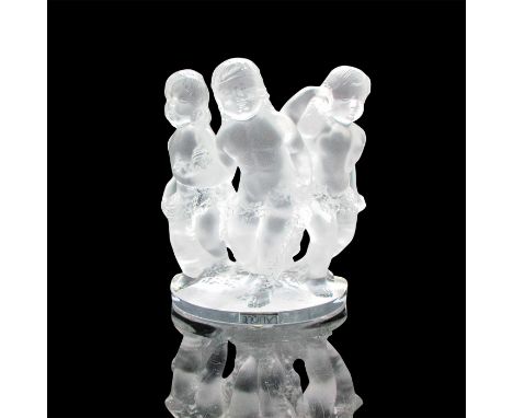 Frosted crystal glass of three cherubs. Signed. This item has its original box: 9"L x 9"W x 4"H. Dimensions: 7"L x 3.5"W x 8"