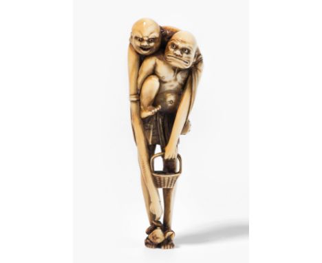 Sashi-Netsuke Japan, 19.Jh. Elfenbein. Unsigniert. Yôkai Ashinaga-tenaga (Langbein und Langarm), aus der japanischen Folklore