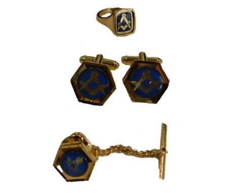 Masonic gentleman's jewellery, comprising a 9ct gold signet ring with swivel central rectangular panel, 6.5g all in, enamel s