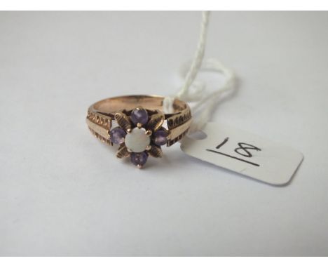 An opal &amp; amethyst ring in 9ct - size N - 3gms