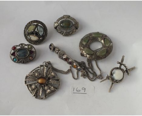 Seven vintage Celtic style brooches &amp; pendant