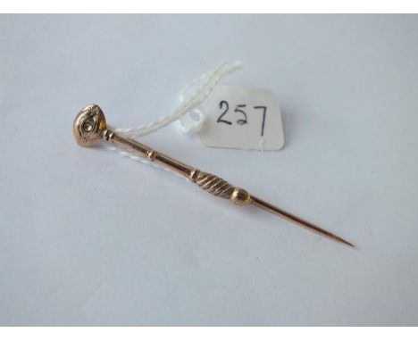 An antique stick pin / tie clip in 9ct     depecting the "all seeing eye of god"- 2.4gms