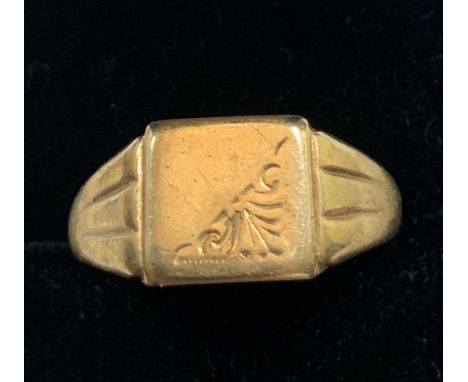 A 9 carat gold signet ring. 4.5gm. Misshapen.