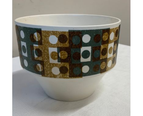 Hornsea Pottery planter designed by John Clappison. 14cm h x 18cm d.Condition ReportGood condition.