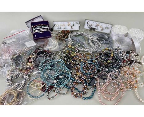 ASSORTED MODERN COSTUME JEWELLERY, comprising mainly coloured bead and simulated pearl necklaces, earrings, and bracelets (qt