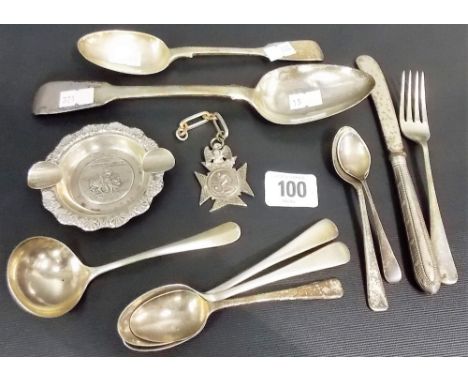 Silver to include a George IV fiddle pattern table spoon, seven other various spoons, dessert fork, butter knife, Victorian s