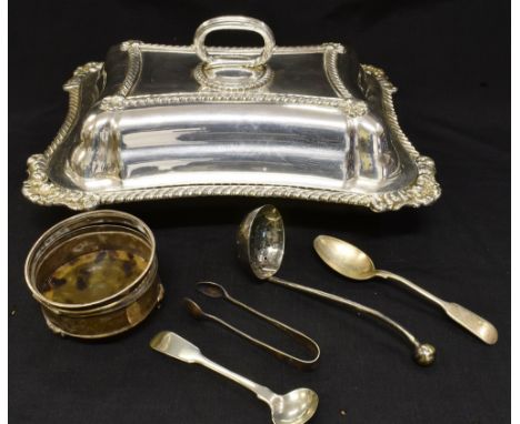 A SILVER ROUND TRINKET BOX AND OTHER PLATED ITEMS the badly damaged trinket box with the mark of Sanders and Mackenzie, Birmi