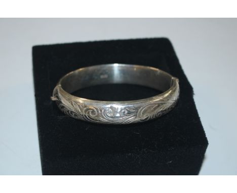 A Birmingham CPS Jewellery Co. snap bangle 