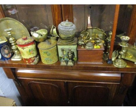 Mixed vintage tins and brassware, together with a mahogany caddy box 