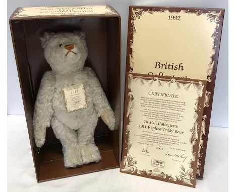 Steiff British Collectors 1911 Replica Teddy Bear, Ltd Edition 819 of 3000, Mint and boxes. 40cms t.