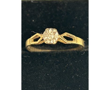 9ct Gold diamond solitaire ring Size O 1.2g 